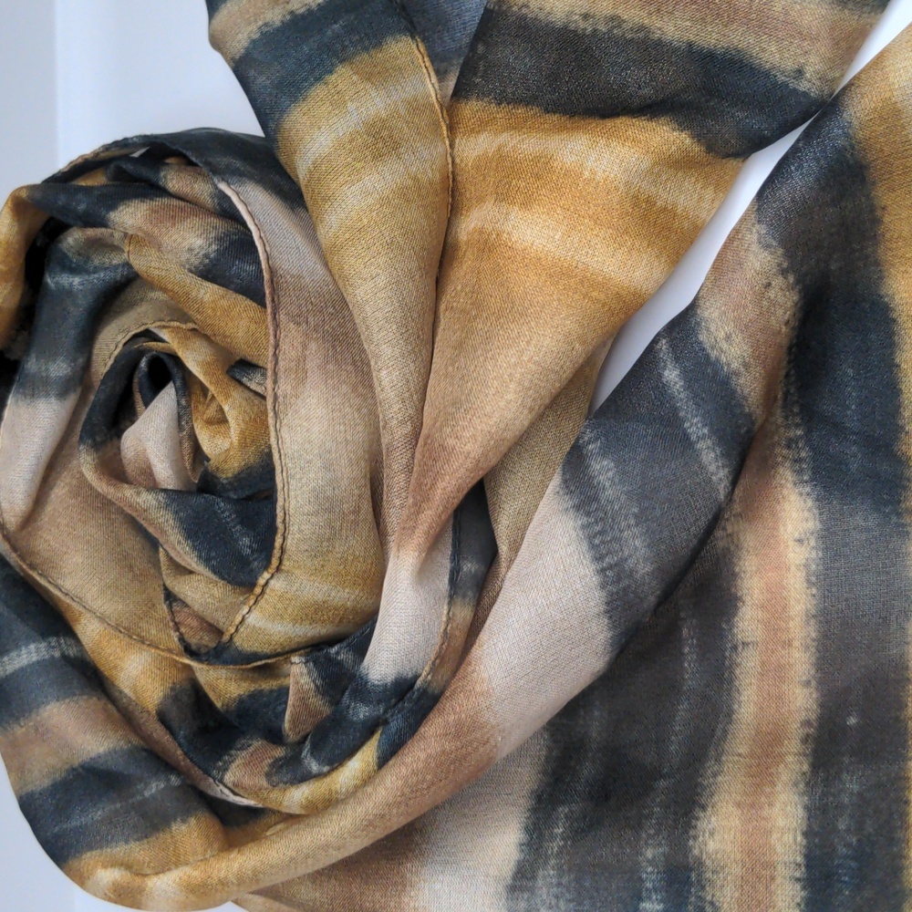 3/$15 Vintage 70s Scarf Striped Neutral Tan Grey Navy Blue Water Color Muted MCM - Picture 5 of 9
